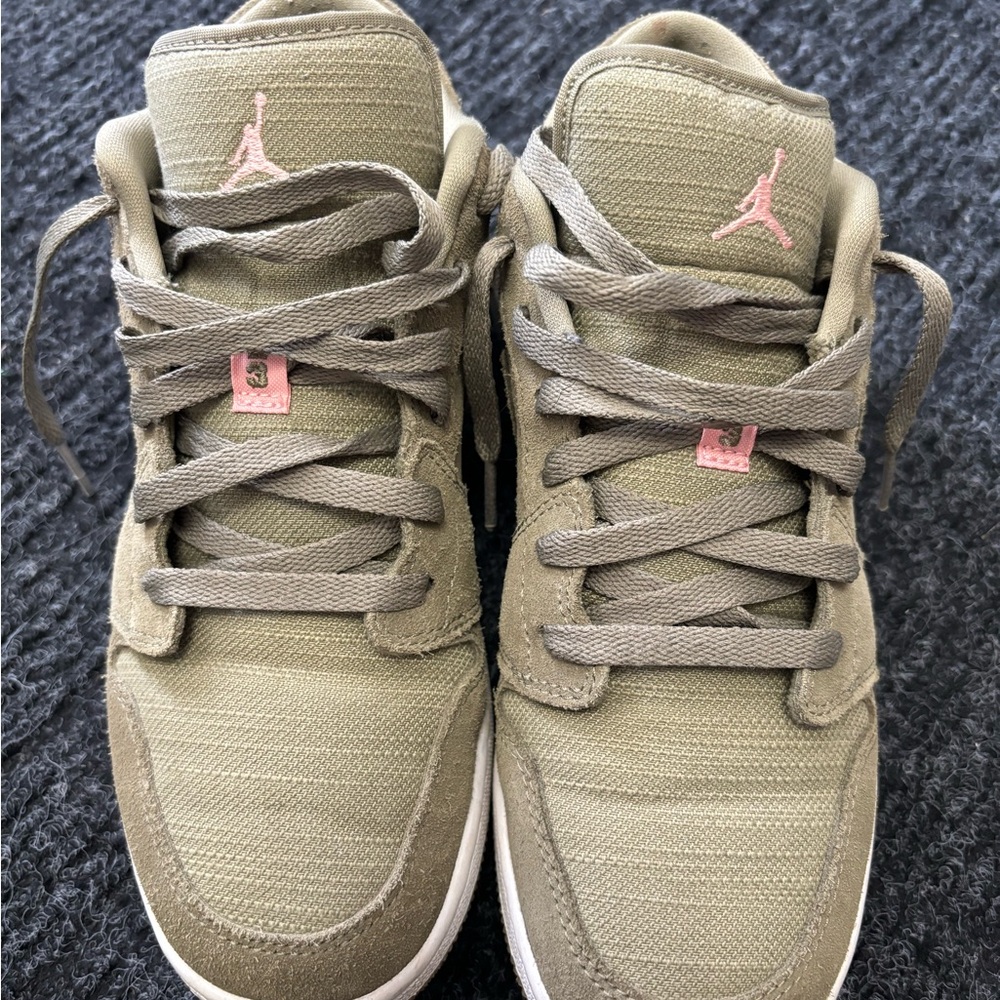 Jordan 1 low
